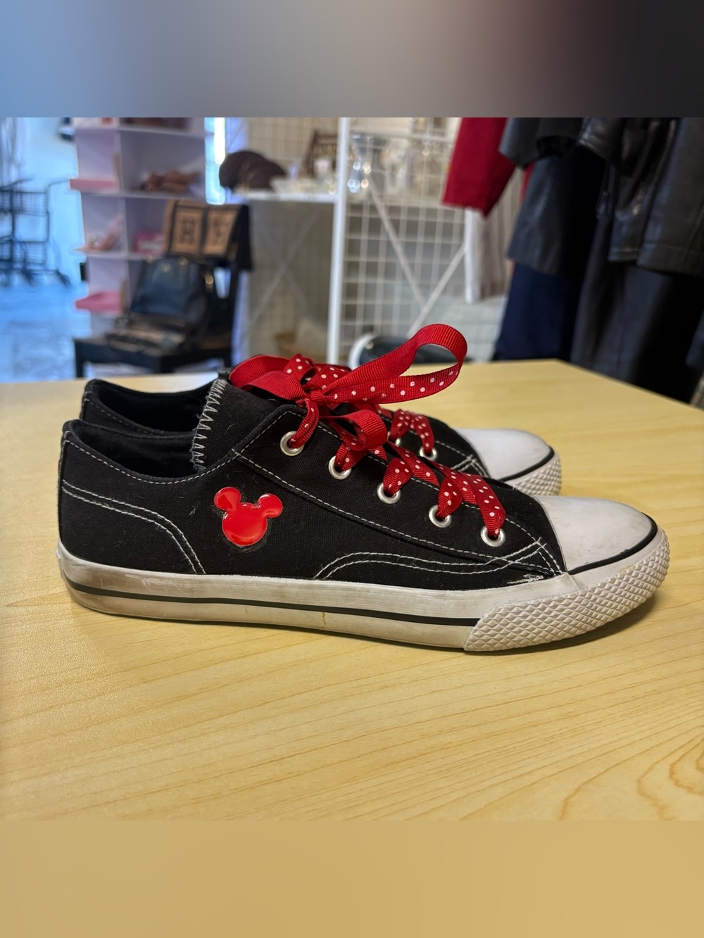 DISNEY Mini Mouse custom Sneakers PRELOVED thrashed ♥️